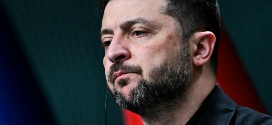 Ukraine’s President Receives Draft Peace Plan From US