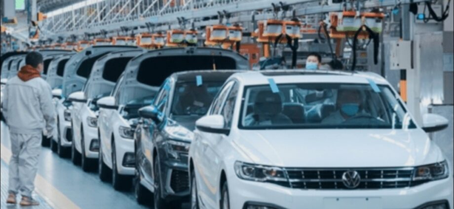 China’s Auto Output, Sales Exceed 31 mln units in Jan-Nov