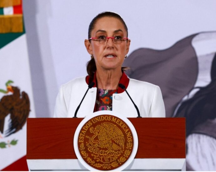 Mexico’s Sheinbaum Rejects US Intervention in Venezuela and Mexico Mexico’s Sheinbaum Rejects US Intervention in Venezuela and Mexico