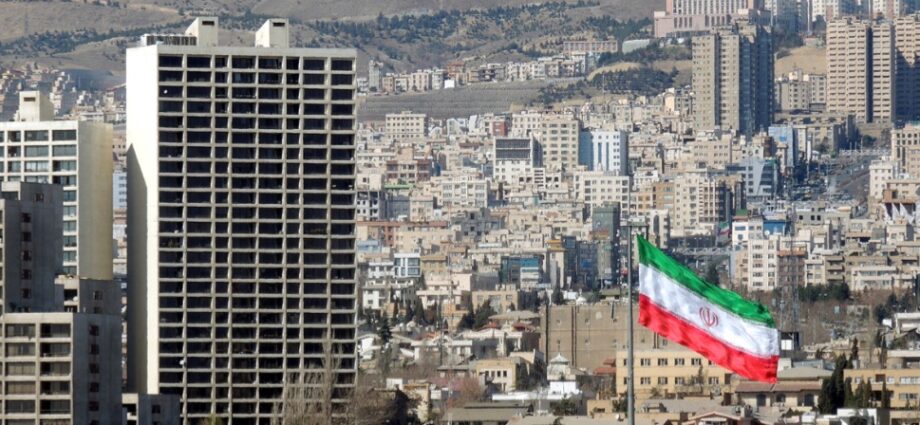 Iranian Nuclear Chief Says Tehran May Dilute 60 pct Enriched Uranium If All Sanctions Lifted