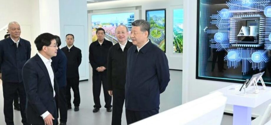 Xi visits IT Innovation Park in Beijing, Stresses Sci-Tech Self Reliance