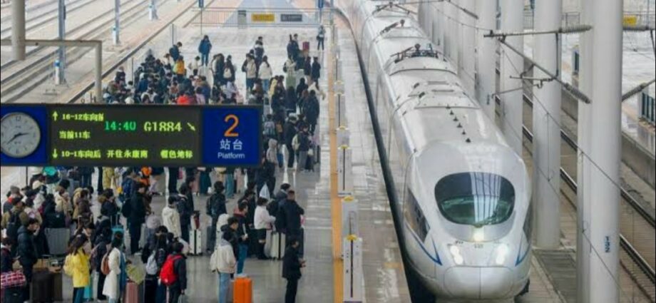 China’s Railways Handle 258 mln Passenger Trips Since Start of 2026 Spring Festival Rush China’s Railways Handle 258 mln Passenger Trips Since Start of 2026 Spring Festival Rush