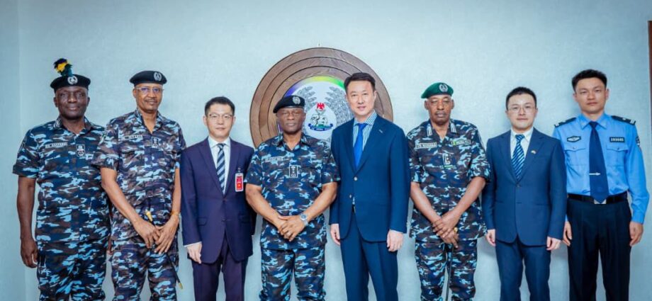 PHOTO NEWS: IGP RECEIVES CHINESE AMBASSADOR AND HIS DELEGATION AT FORCE HQ PHOTO NEWS: IGP RECEIVES CHINESE AMBASSADOR AND HIS DELEGATION AT FORCE HQ