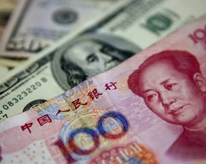 Chinese Yuan Strengthens to 6.8982 Against USD Tuesday