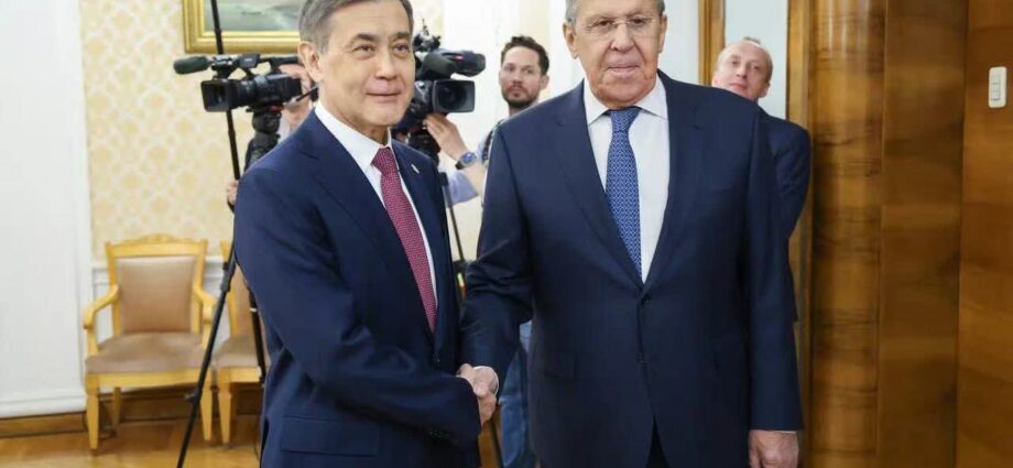 SCO Secretary-General Meets with the Minister of Foreign Affairs of the Russian Federation in Moscow SCO Secretary-General Meets with the Minister of Foreign Affairs of the Russian Federation in Moscow