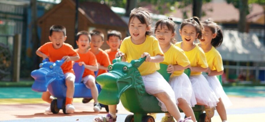 China Effectively Curbs Trafficking of Children, Women