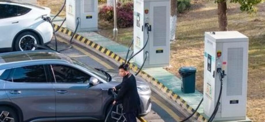 US Motorists Warm Up to China’s Electric Vehicles