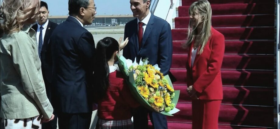Spain’s Pedro Sánchez Arrives China for a Stste Visit Spain’s Pedro Sánchez Arrives China for a Stste Visit