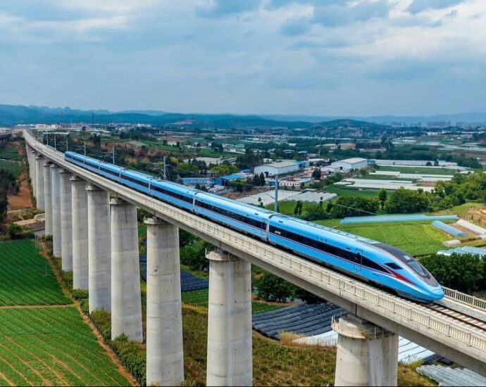 What Do Foreign Leaders Experience When Riding China’s Gigh-Speed Rail?